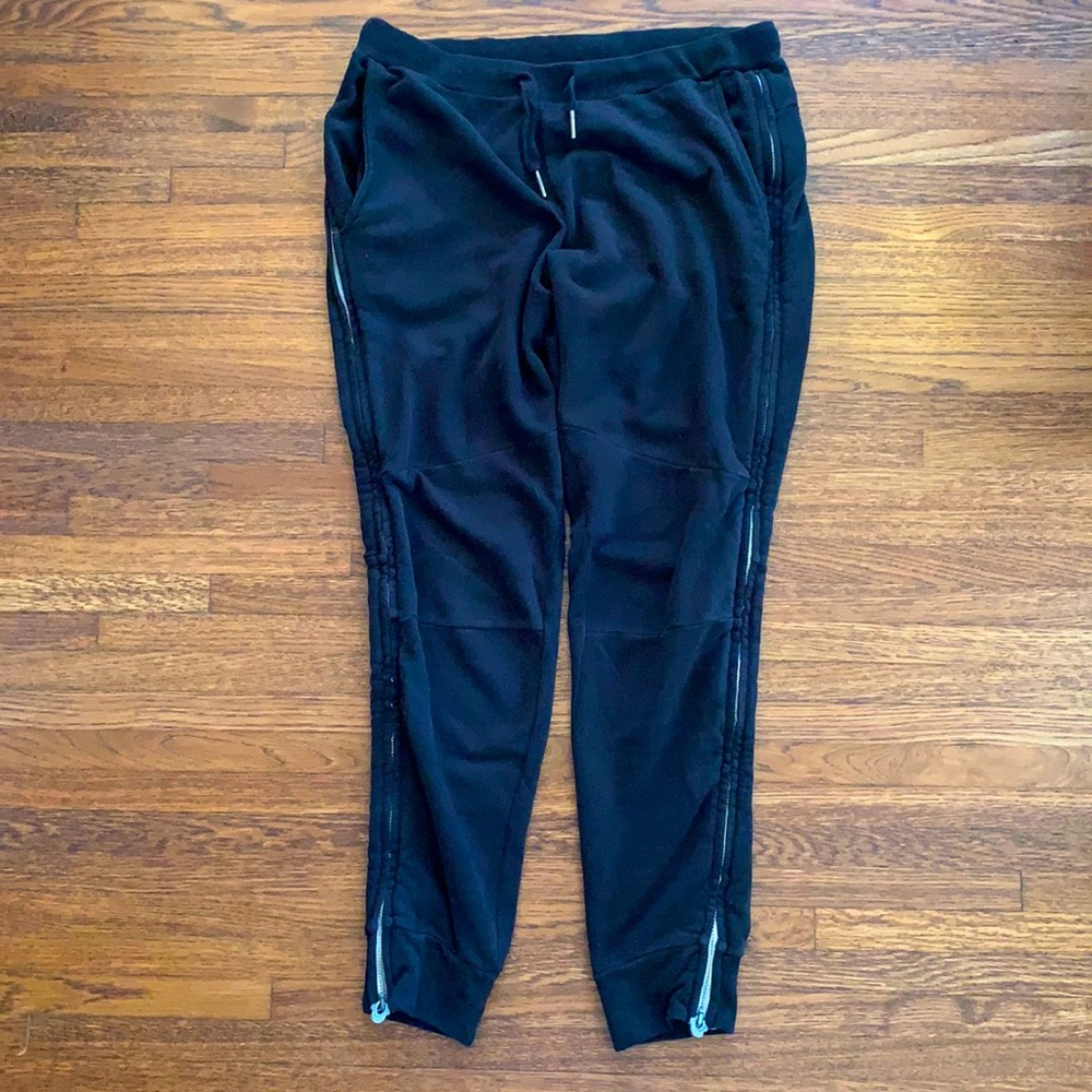 Men’s Black True Religion Skinny Cotton Joggers with side Zippers and Logo Tape